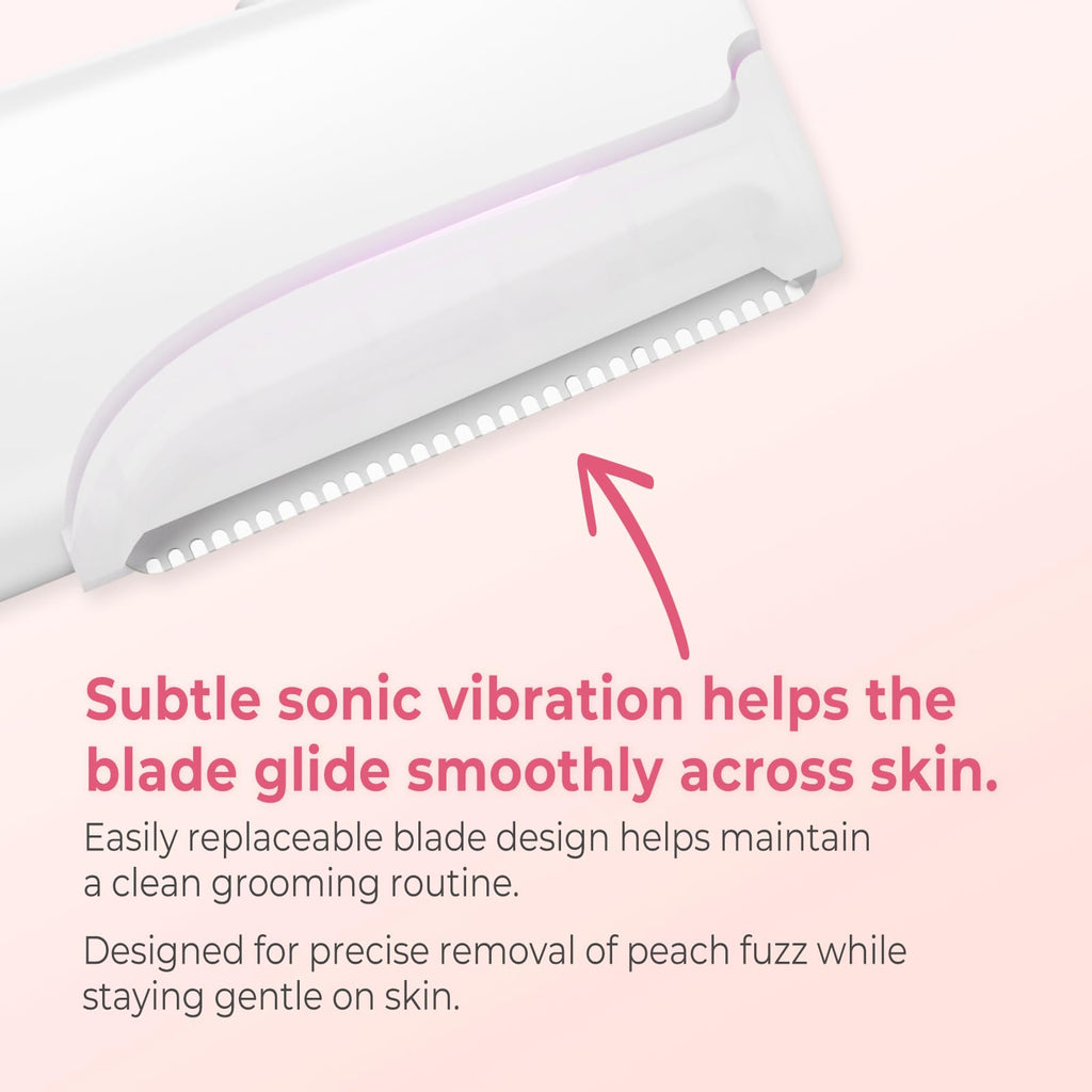 White Rechargeable Dermaplane Razor with 3 Replacement Blades T891668